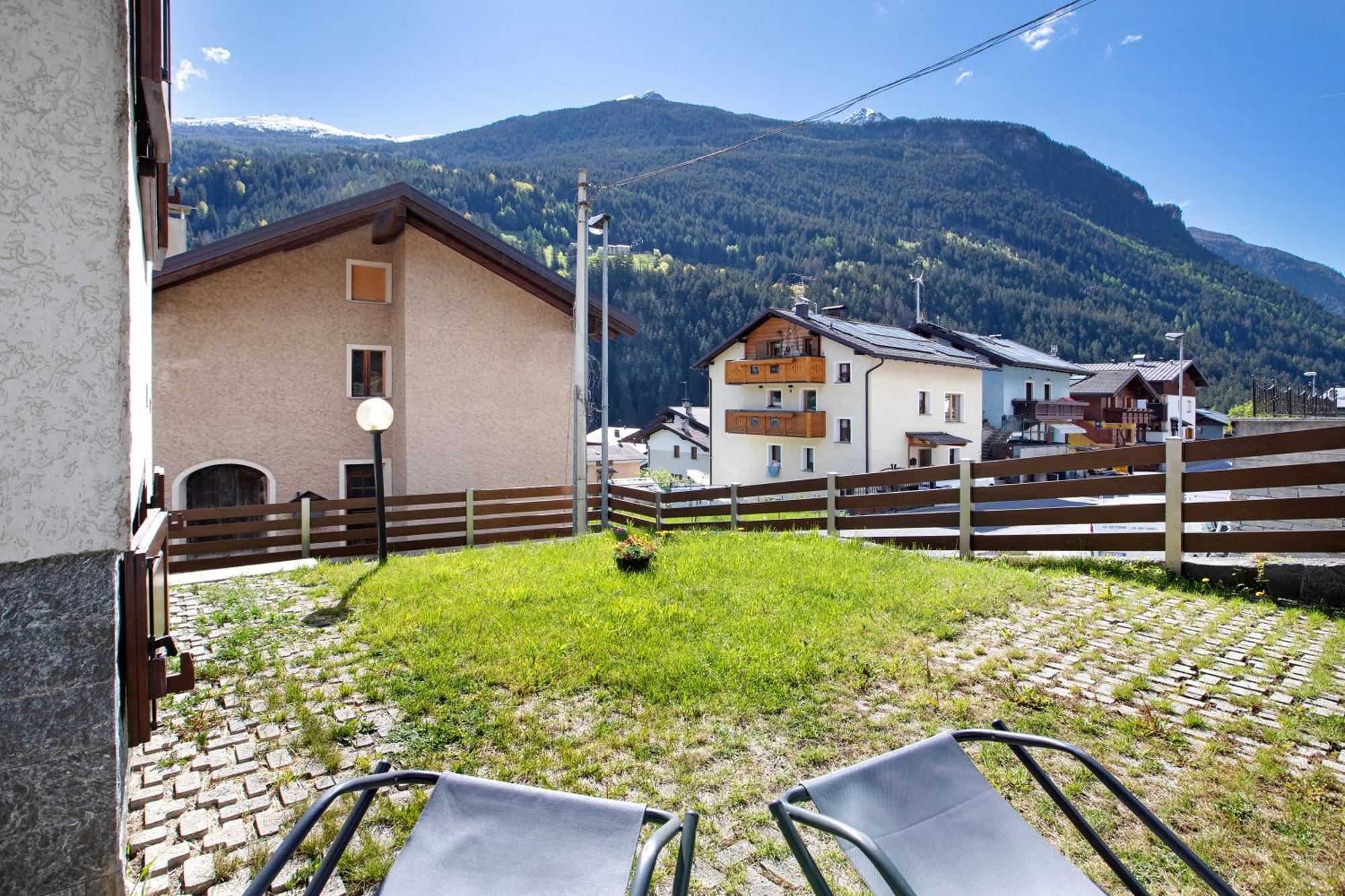 Mountain Chalet Close To Bormio Villa Valdisotto Exterior photo